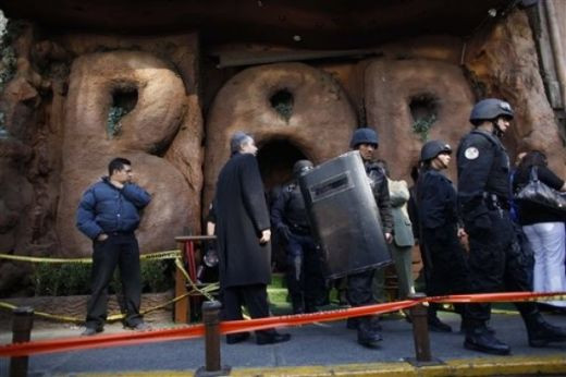 VIDEO: Zguduitor! Salvador Cabanas, impuscat in cap! VEZI imagini din momentul atacului!_6