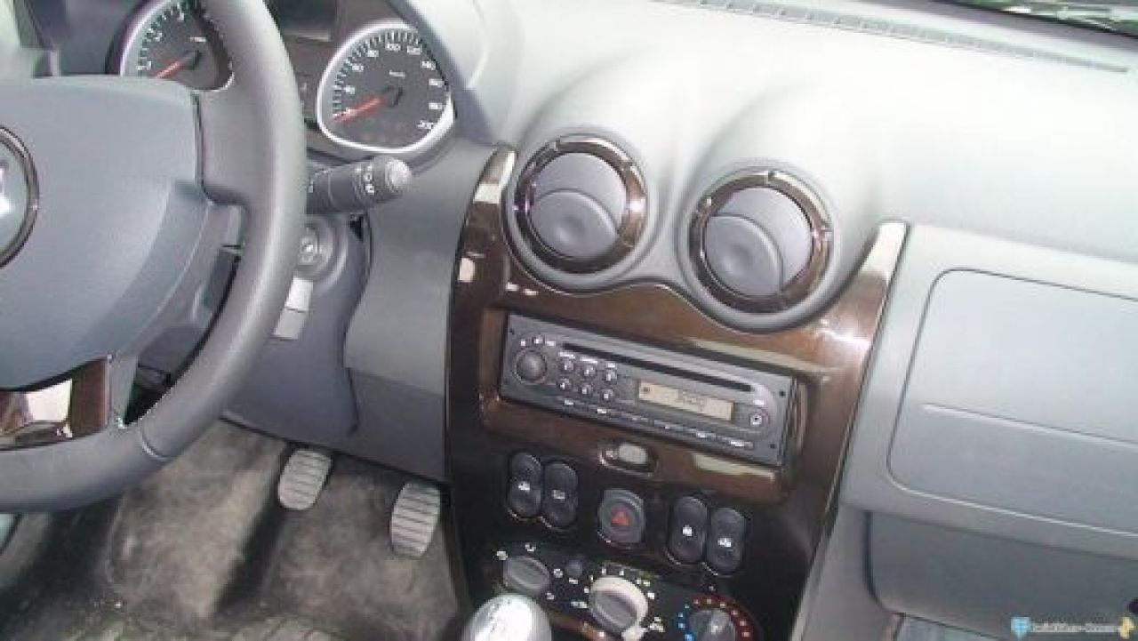 FOTO / Primele poze cu interiorul Daciei Duster! Ce s-a schimbat fata de Logan?_10