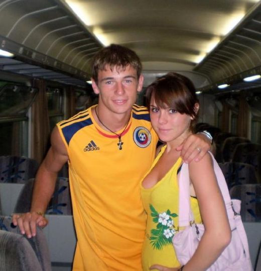 Ca la 20 de ani! Onicas implineste AZI 20 de ani: de la Victoria Beckham de Romania la pasiunea pentru tenis!_24