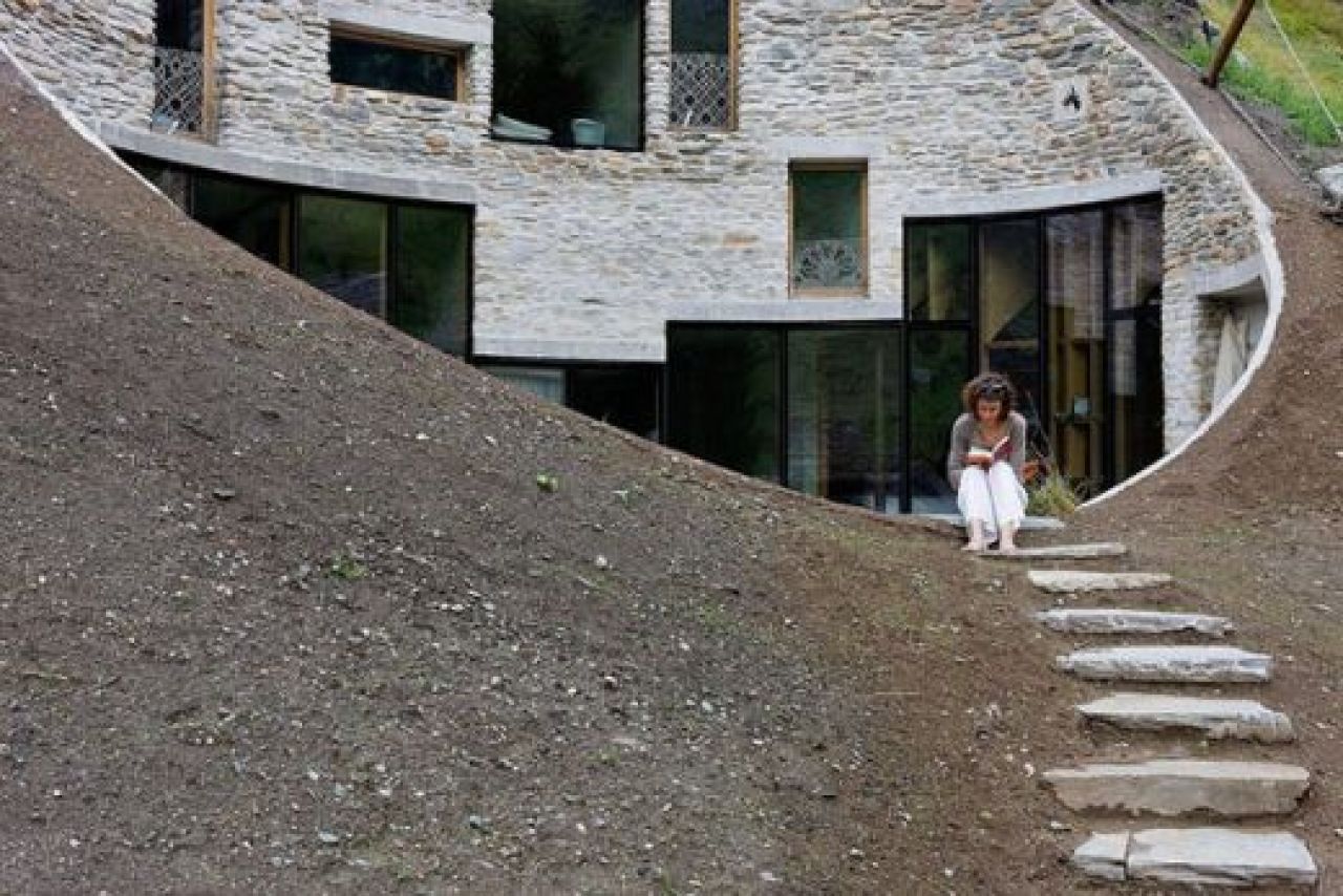 Gary Neville isi construieste casa SF sub pamant! Vezi cat va costa_9