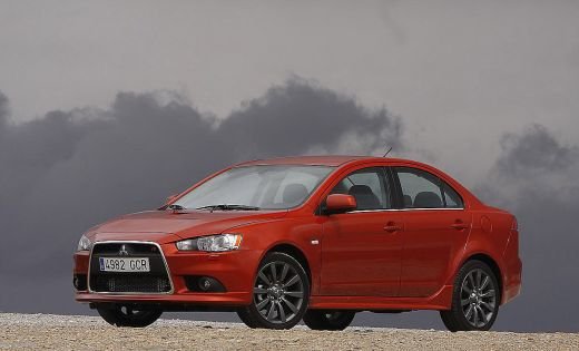 Sambata, ora 12.00, la ProMotor: Lorena Trica, intre Dacie si BMW X3!_7