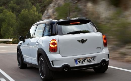 Sambata, ora 12.00, la ProMotor: Lorena Trica, intre Dacie si BMW X3!_8