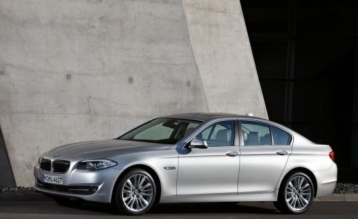 Sambata, ora 12.00, la ProMotor: Lorena Trica, intre Dacie si BMW X3!_10