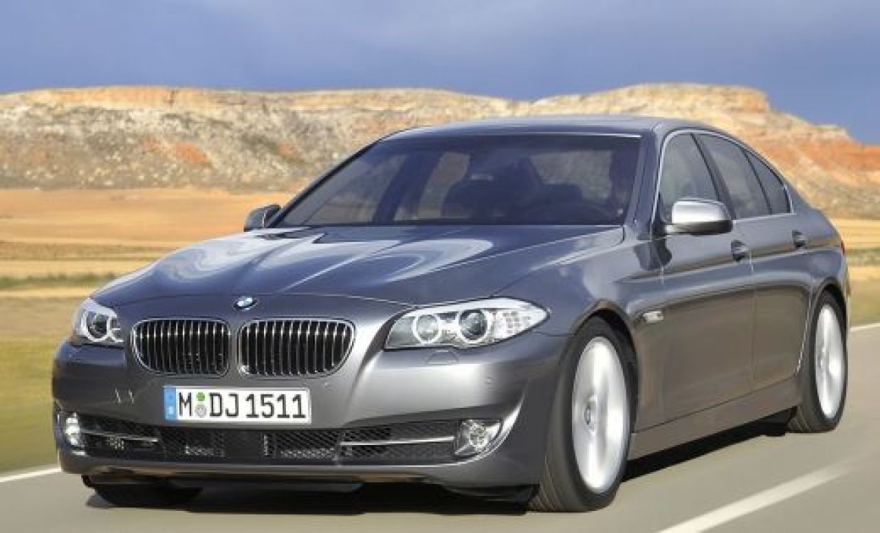 Sambata, ora 12.00, la ProMotor: Lorena Trica, intre Dacie si BMW X3!_11