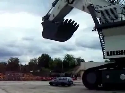 Ce mai ramane din masina ta dupa o spalare mai ALTFEL!