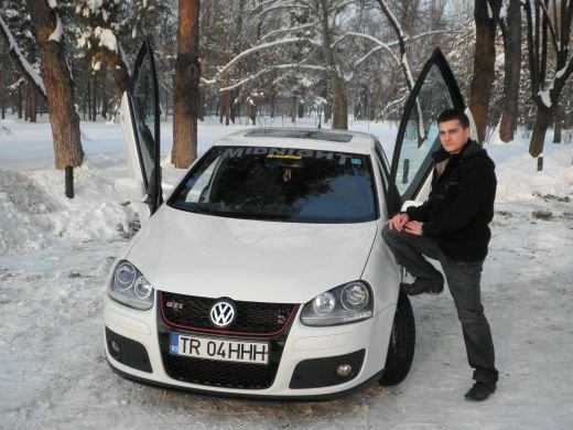 Sambata, ora 12.00, la ProMotor: Lorena Trica, intre Dacie si BMW X3!_15