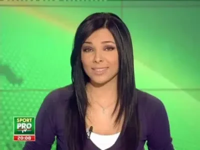 De ce sunt prinsi fotbalistii mereu in cluburi? Mircea Lucescu: Sunt prea multe fete frumoase :)