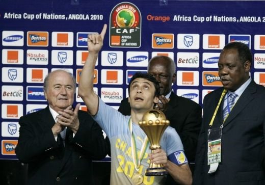 FOTO si VIDEO: Nebunie pe strazile din Cairo: Egipt este campioana Africii a treia oara consecutiv!_11