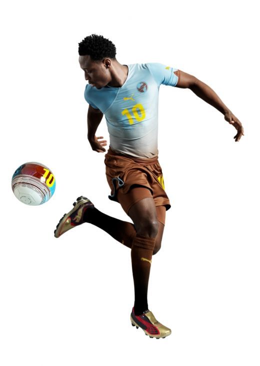 4 picturi cu jucatori de fotbal africani, comandate de catre PUMA artistului Kehinde Willey_10