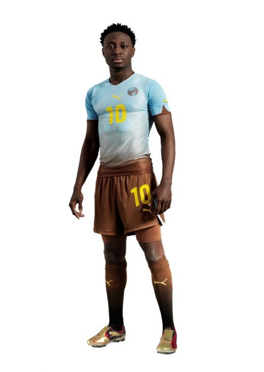 4 picturi cu jucatori de fotbal africani, comandate de catre PUMA artistului Kehinde Willey_15