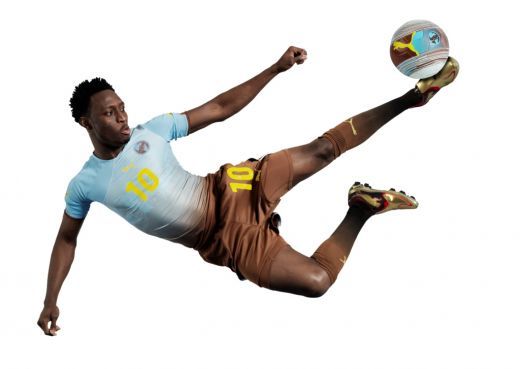 4 picturi cu jucatori de fotbal africani, comandate de catre PUMA artistului Kehinde Willey_33