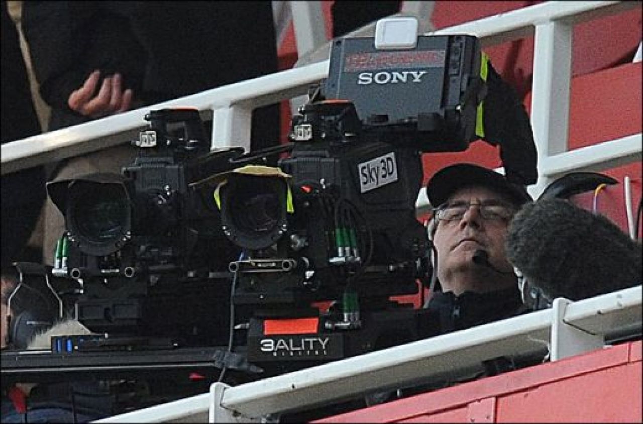 Isteria Avatar a cuprins fotbalul! Cum s-au vazut golurile lui Rooney in 3D!_6