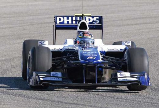 Peste 35.000 de spectatori la debutul lui Alonso la volanul unui Ferrari!_20