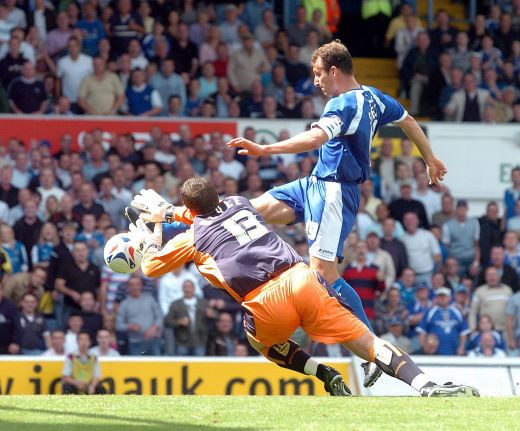 Nu toti cred in superstitii: TOP 10 fotbalisti care poarta NUMARUL 13_4