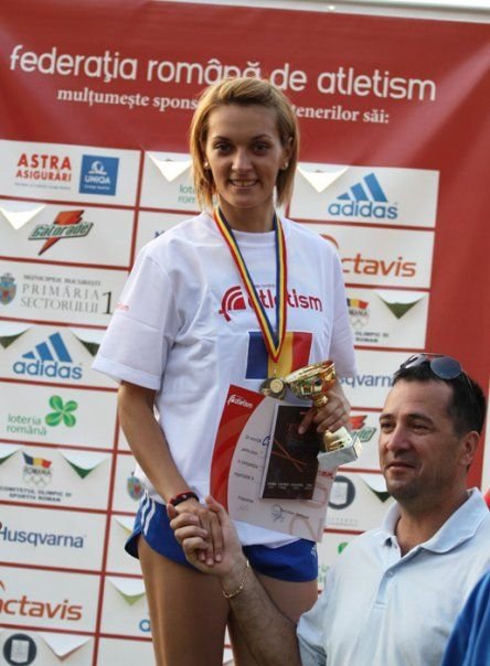 INTERVIU! Cea mai sexy atleta din Romania tine cu Dinamo si ar poza in Playboy... in tinuta speciala :)_10