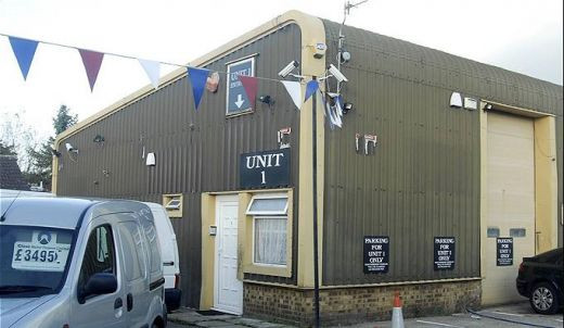 Prins la bordel, Avram Grant e aparat de sotie: 