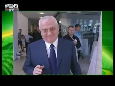 Dragomir la Happy Hour: "BOMBA lui Tanase are fundul cat scaunul tau mai Maruta!"