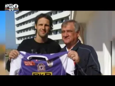 FOTO: Jan Kozak a semnat cu Timisoara! Iancu: "Mai luam un super jucator din Spania!"