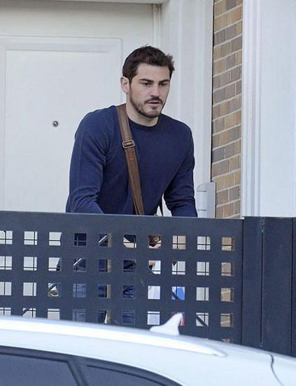 FOTO / Cine este BLONDA lui Iker?_9