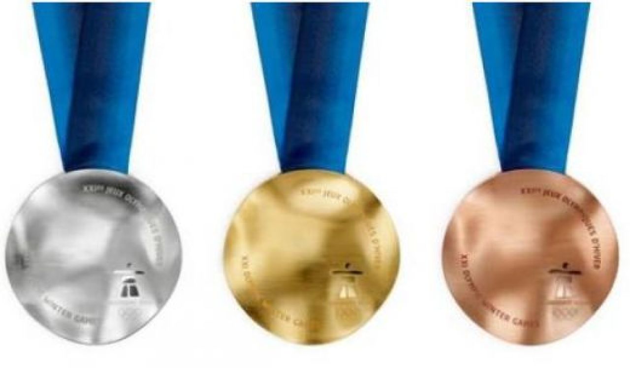 Vrem macar UNA: asa arata medaliile de la Olimpiada de la Vancouver! FOTO:_8