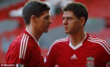 FOTO Liverpool l-a CLONAT pe Gerrard!_3