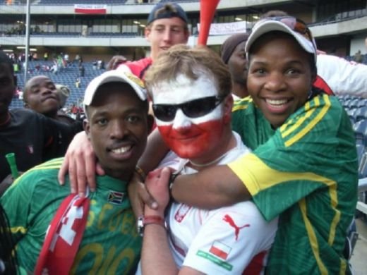 OMUL RECORD! Va vedea la CM 2010 mai multe meciuri decat a jucat Romania in istorie! Cum ii lauda pe Kone si Lacina Traore!_8