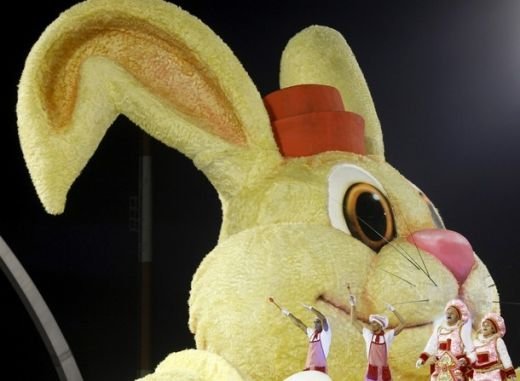 Incredibil: Jucatorii brazilieni si-au facut rost de scutiri sa fuga la Carnaval! Ce scuza a avut Adriano!_14