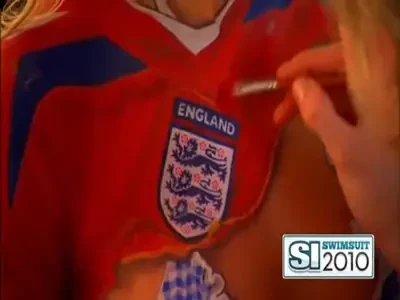 VIDEO HOT / Abbey Clancy a pozat GOALA pentru Anglia: