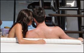 VIDEO! Cum si-a recucerit Terry sotia inainte de Valentine's Day? A dus-o pe un vas de 3.5 mil euro_3