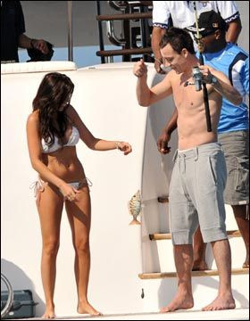 VIDEO! Cum si-a recucerit Terry sotia inainte de Valentine's Day? A dus-o pe un vas de 3.5 mil euro_4