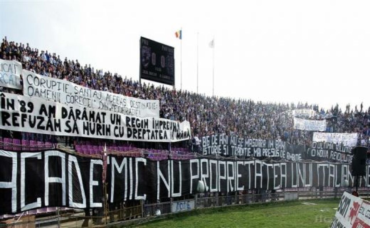Meciul suporterilor! Care este cel mai tare banner al unei galerii din Romania? _4