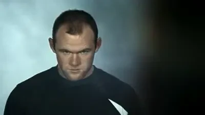 Asta e clipul LUNII! Rooney are un frate GEAMAN si l-a provocat intr-un meci 1 la 1!