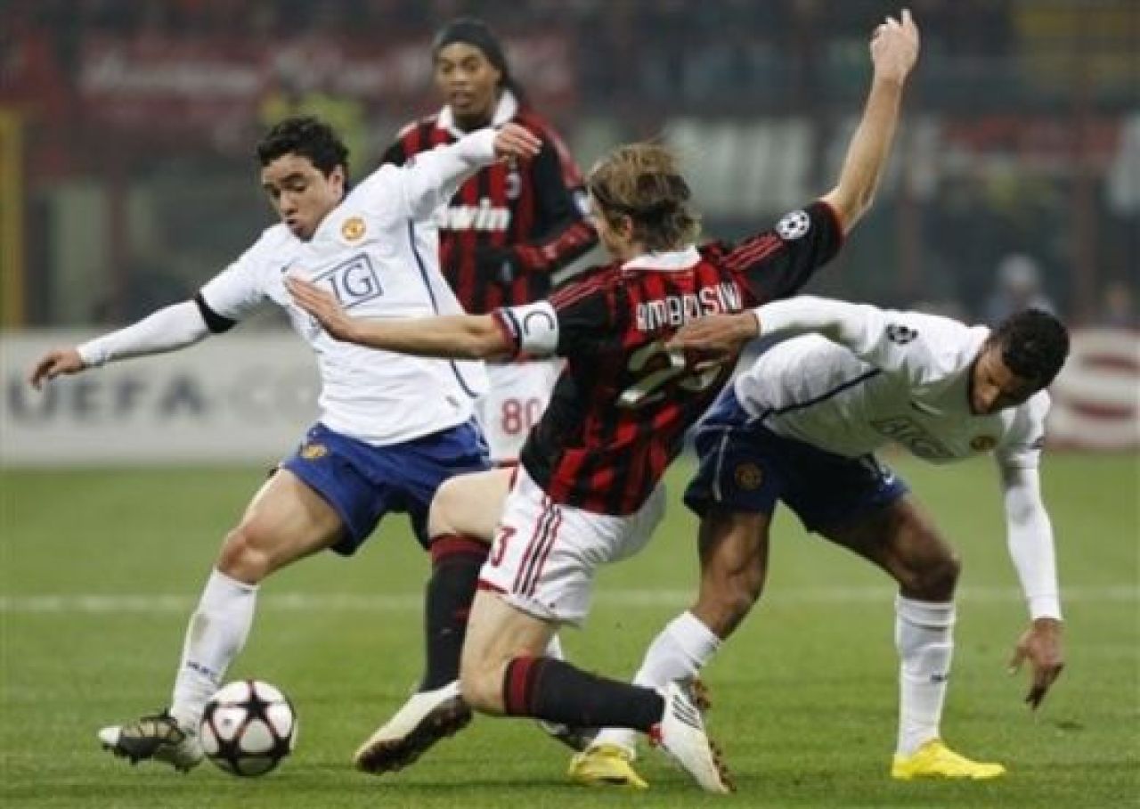 Dubla Rooney, super gol Seedorf: Milan 2-3 Manchester United! VIDEO REZUMAT
_8