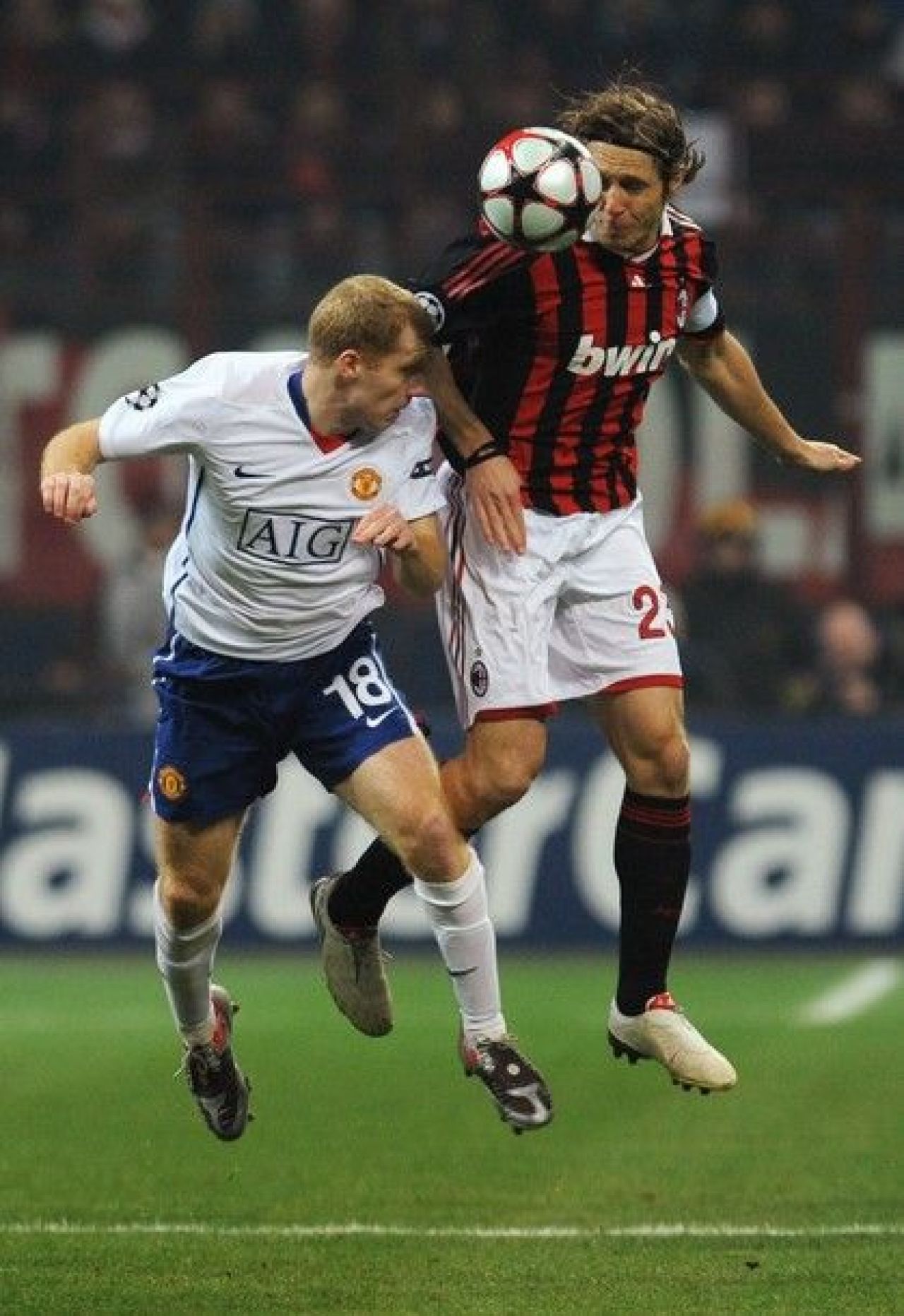 Dubla Rooney, super gol Seedorf: Milan 2-3 Manchester United! VIDEO REZUMAT
_15