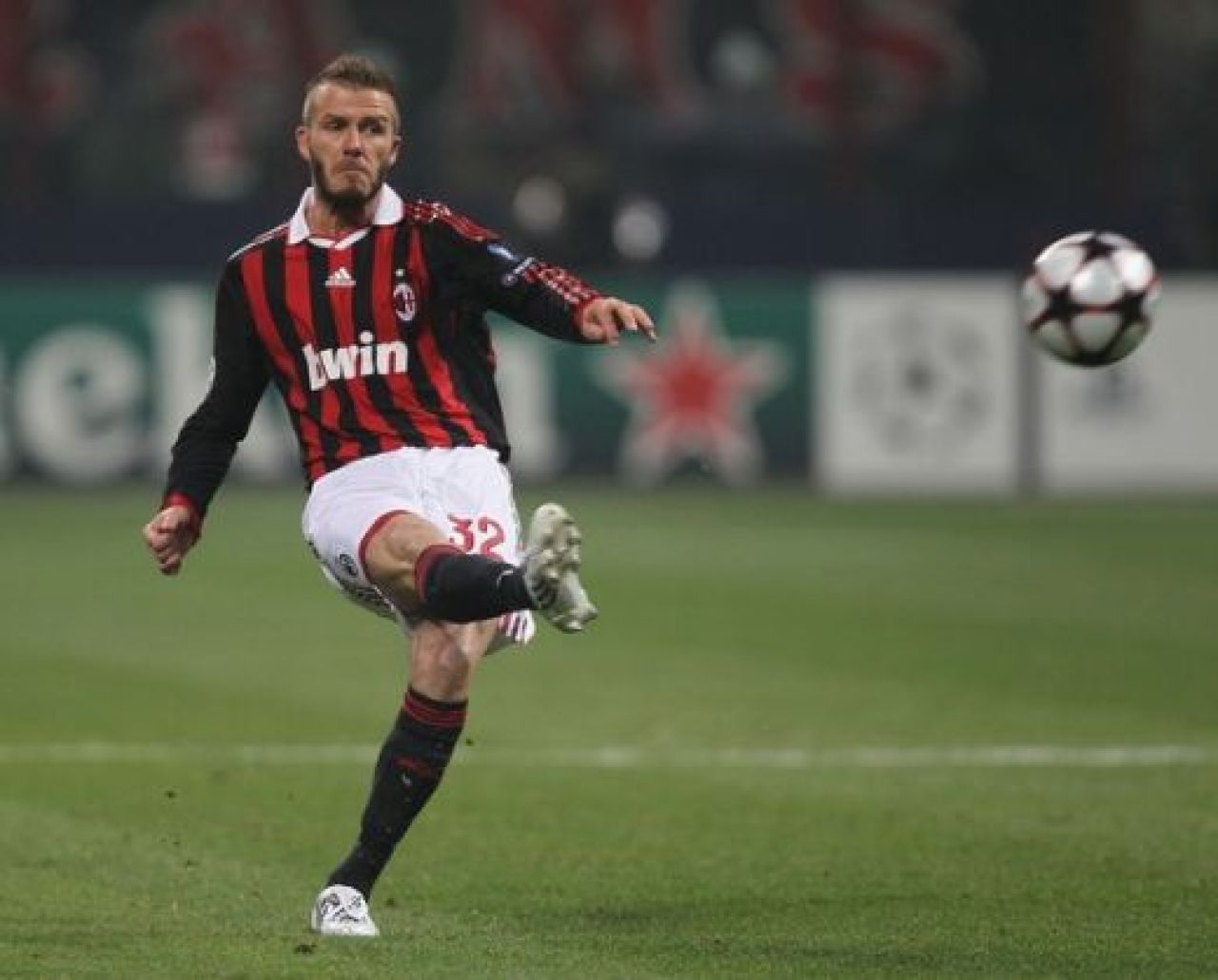 Dubla Rooney, super gol Seedorf: Milan 2-3 Manchester United! VIDEO REZUMAT
_24