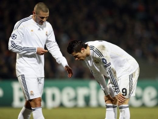 BLESTEM GALACTIC! Vezi golul de VIS al lui Makoun: Lyon 1-0 Real!_44