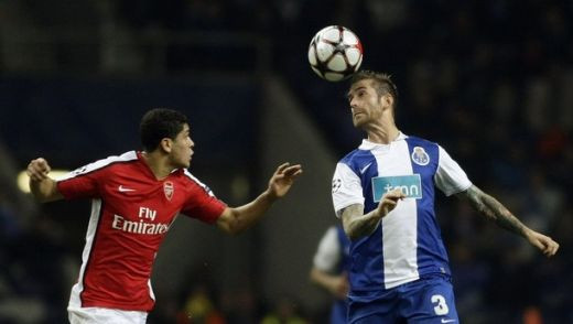 Cum sa te bati singur :) Arsenal isi da autogol si pierde la Porto cu 2-1! Vezi rezumat_2