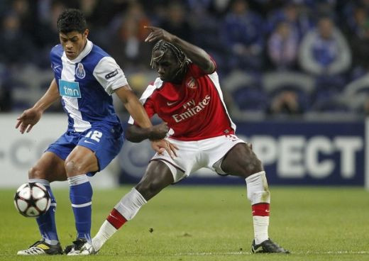 Cum sa te bati singur :) Arsenal isi da autogol si pierde la Porto cu 2-1! Vezi rezumat_7