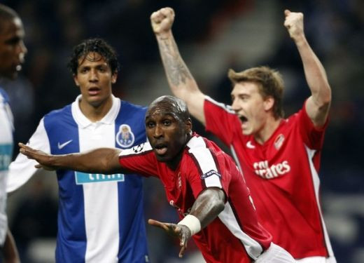 Cum sa te bati singur :) Arsenal isi da autogol si pierde la Porto cu 2-1! Vezi rezumat_8