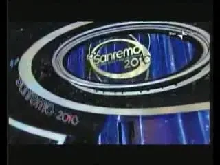 VIDEO: L-a lasat pe Cassano cu gura cascata: Dita Von Teese, goala in martini!