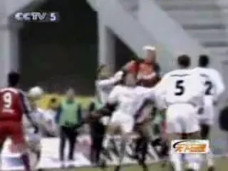 VIDEO Zapata nu e singur! Vezi cum au comis-o Valdes, Schmeichel sau Barthez!