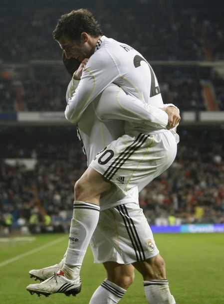 VIDEO / Recital pe Bernabeu! Super gol Ronaldo in Real 6-2 Villareal!_8