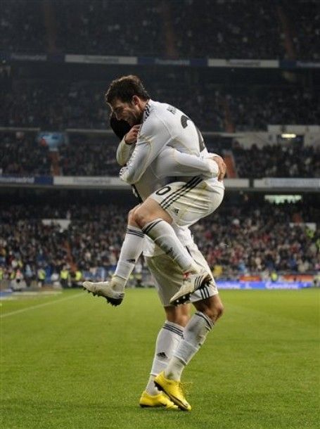 VIDEO / Recital pe Bernabeu! Super gol Ronaldo in Real 6-2 Villareal!_9