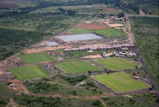 FOTO / Baza Angliei din Africa de Sud se afla in PARAGINA!_4