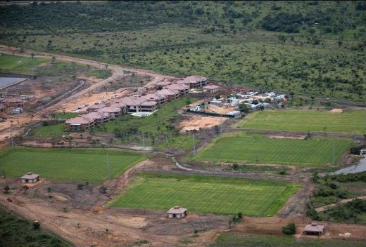 FOTO / Baza Angliei din Africa de Sud se afla in PARAGINA!_6