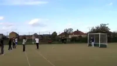 VIDEO / Cel mai tare GOL dat vreodata pe BLAT!!