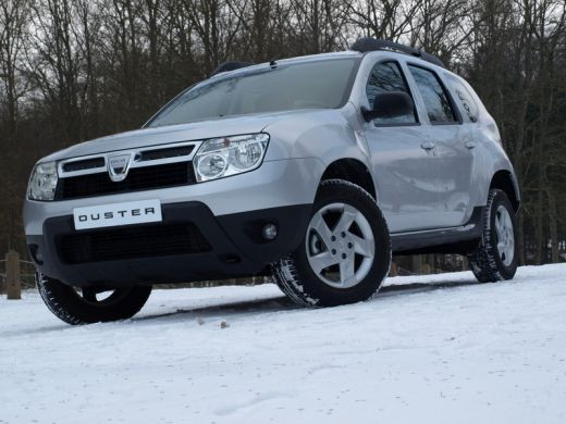 VIDEO: Francezii au facut primul test-drive cu Duster SUV pe zapada!_2