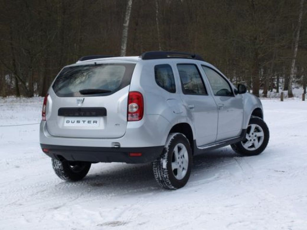 VIDEO: Francezii au facut primul test-drive cu Duster SUV pe zapada!_4