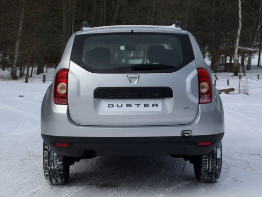VIDEO: Francezii au facut primul test-drive cu Duster SUV pe zapada!_5