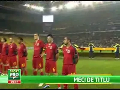 Gigi, primit la Cluj de fanii CFR-ului: "Luati vreo 3!" Gigi: "Ce vorbesti, esti ungur?"